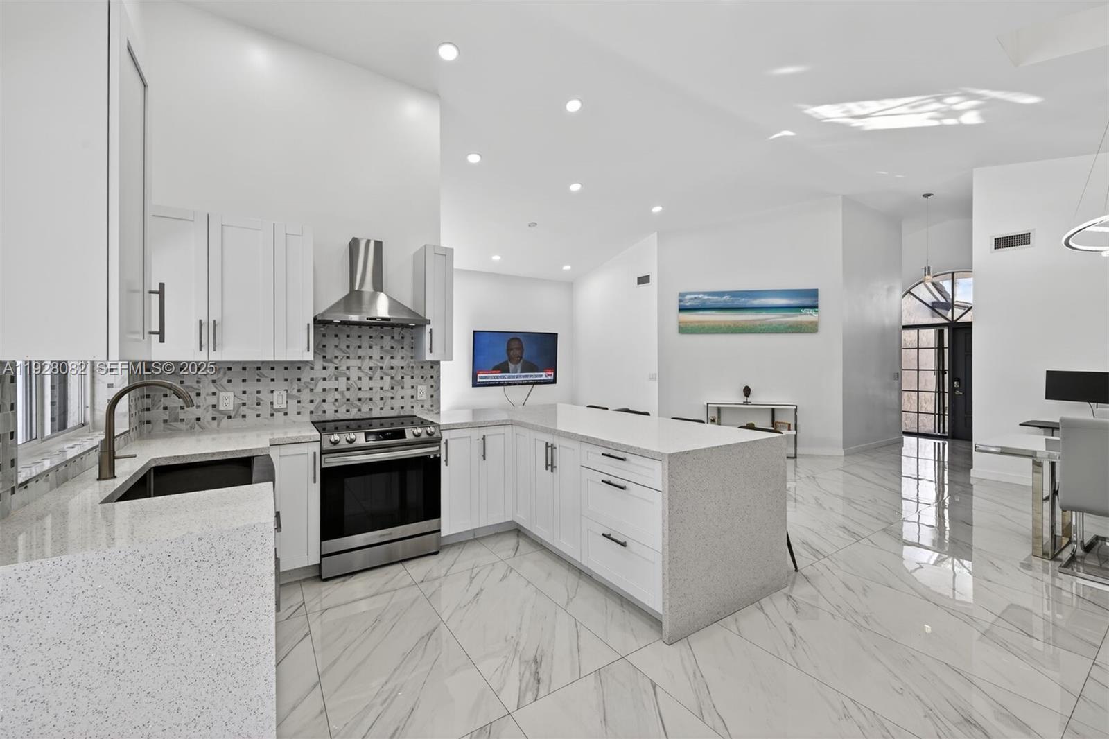 720 Rock Hl Ave Davie, FL 33325