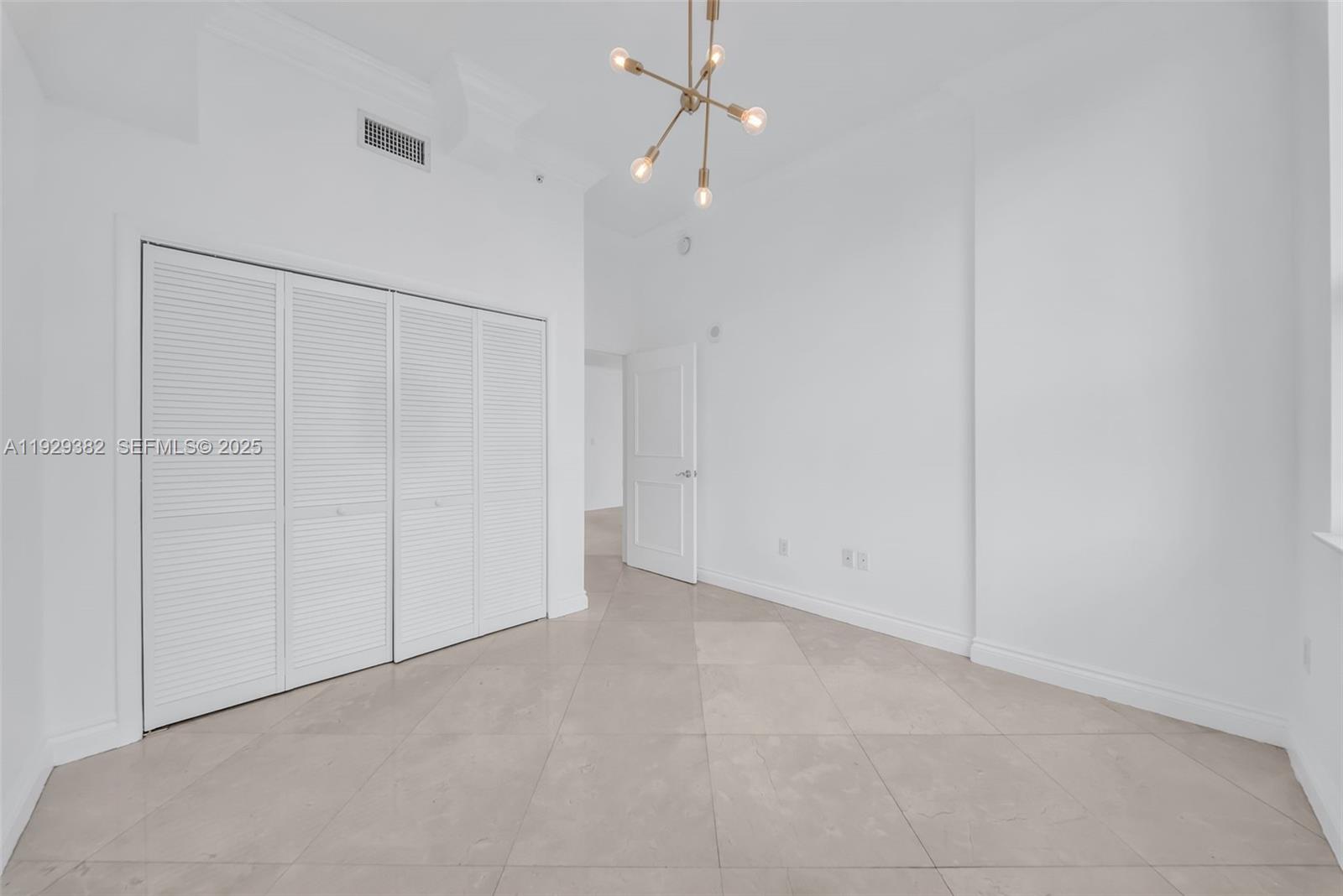 31 SE 5th St #4314 Miami, FL 33131