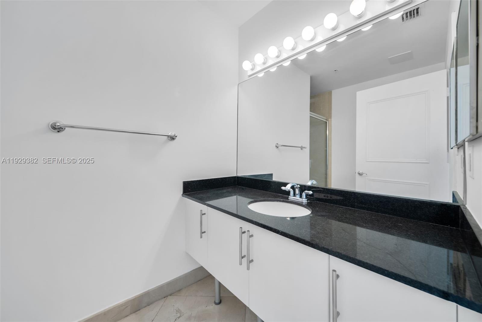 31 SE 5th St #4314 Miami, FL 33131