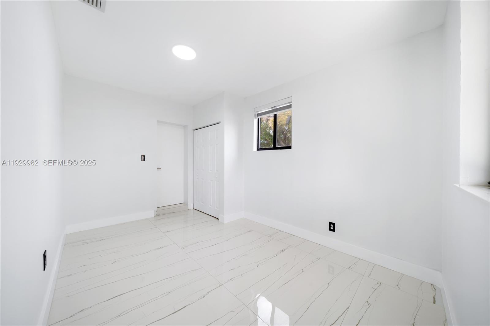 2401 SW 45th Ave Fort Lauderdale, FL 33317