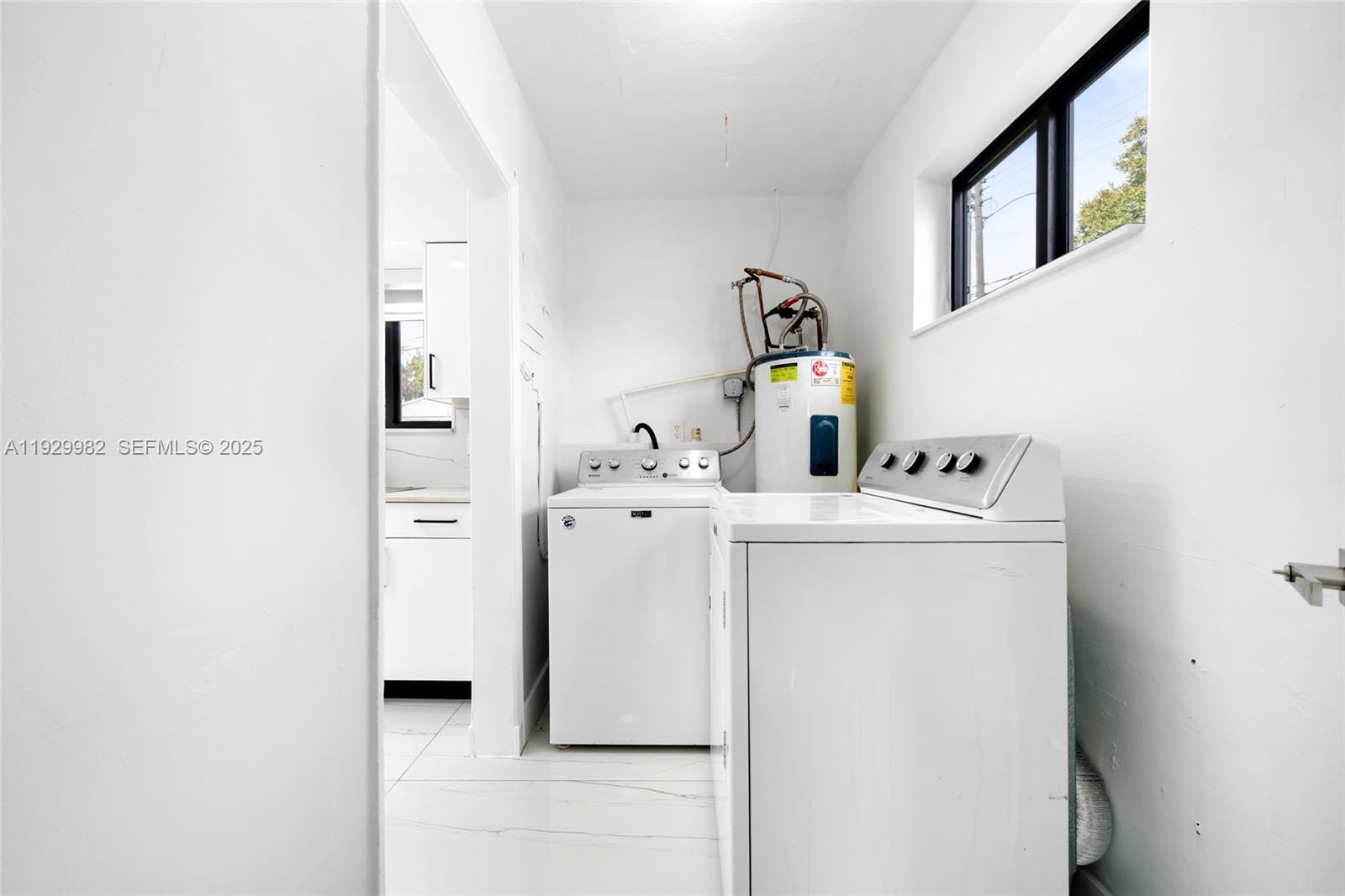 2401 SW 45th Ave Fort Lauderdale, FL 33317