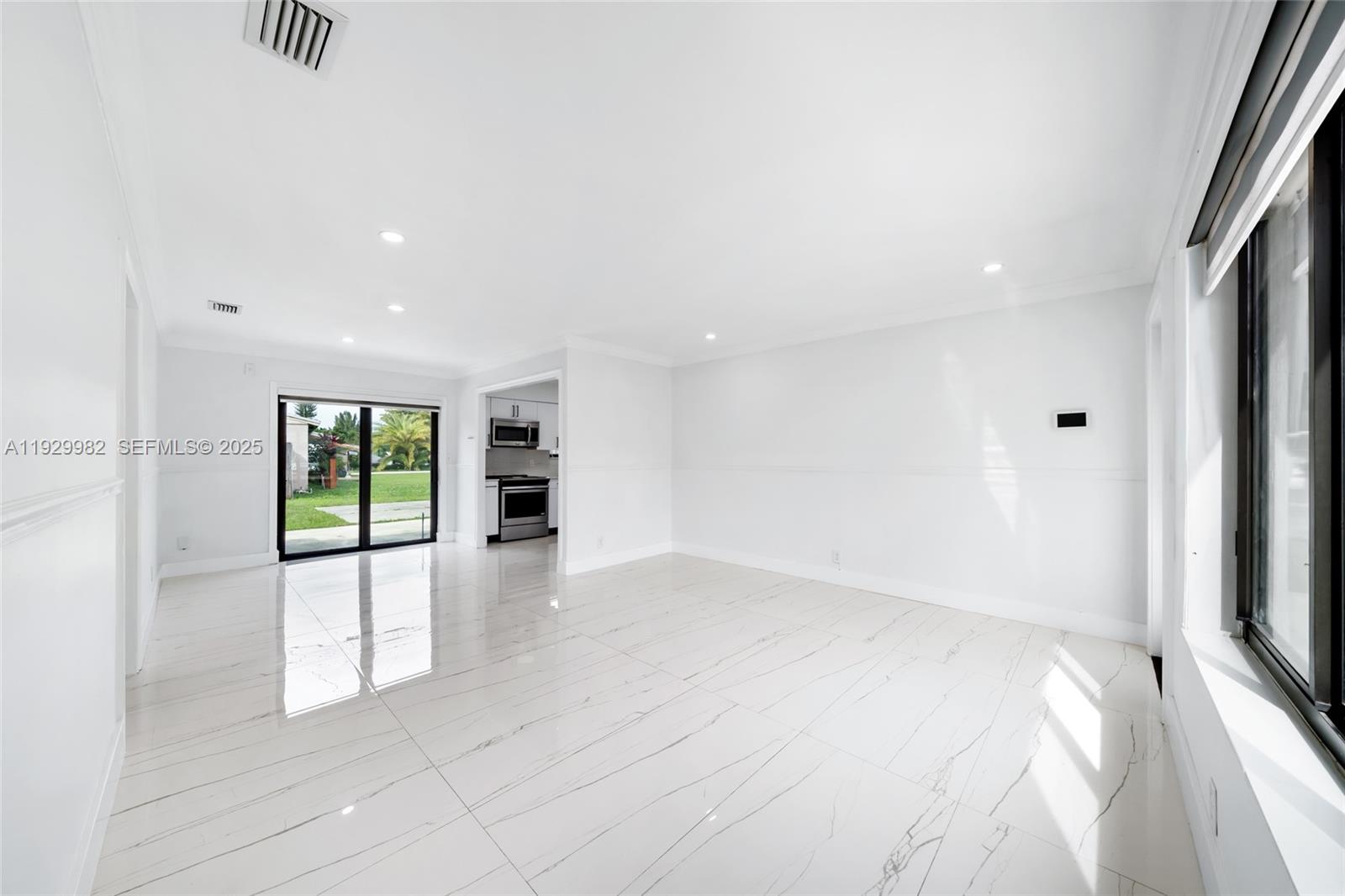 2401 SW 45th Ave Fort Lauderdale, FL 33317