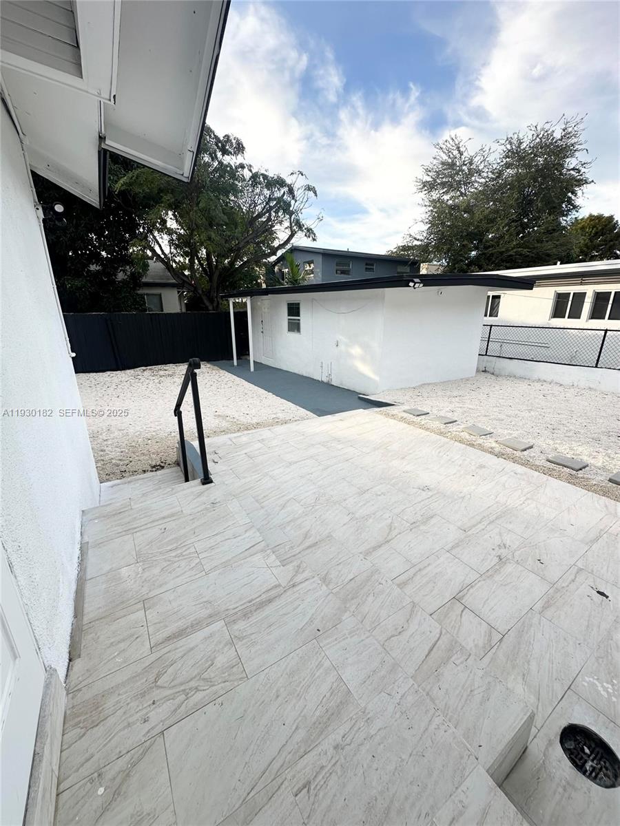 248 SW 18th Ct Miami, FL 33135