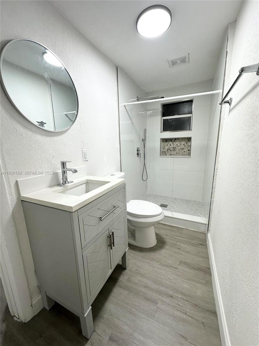 248 SW 18th Ct Miami, FL 33135