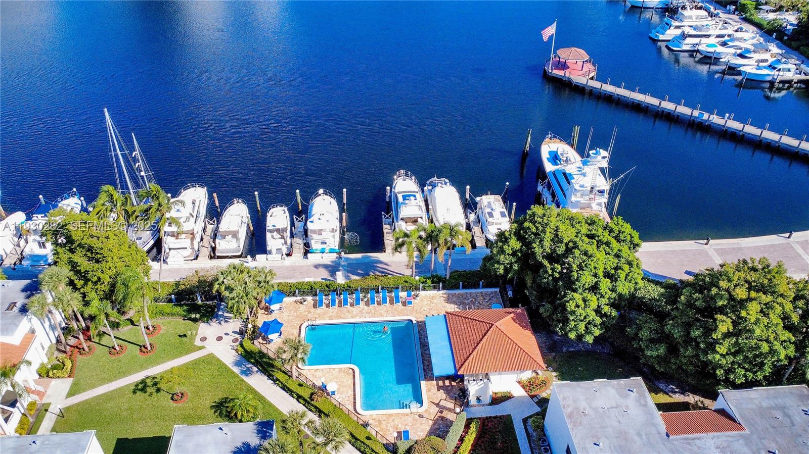 3553 Magellan Cir #317-1 Aventura, FL 33180