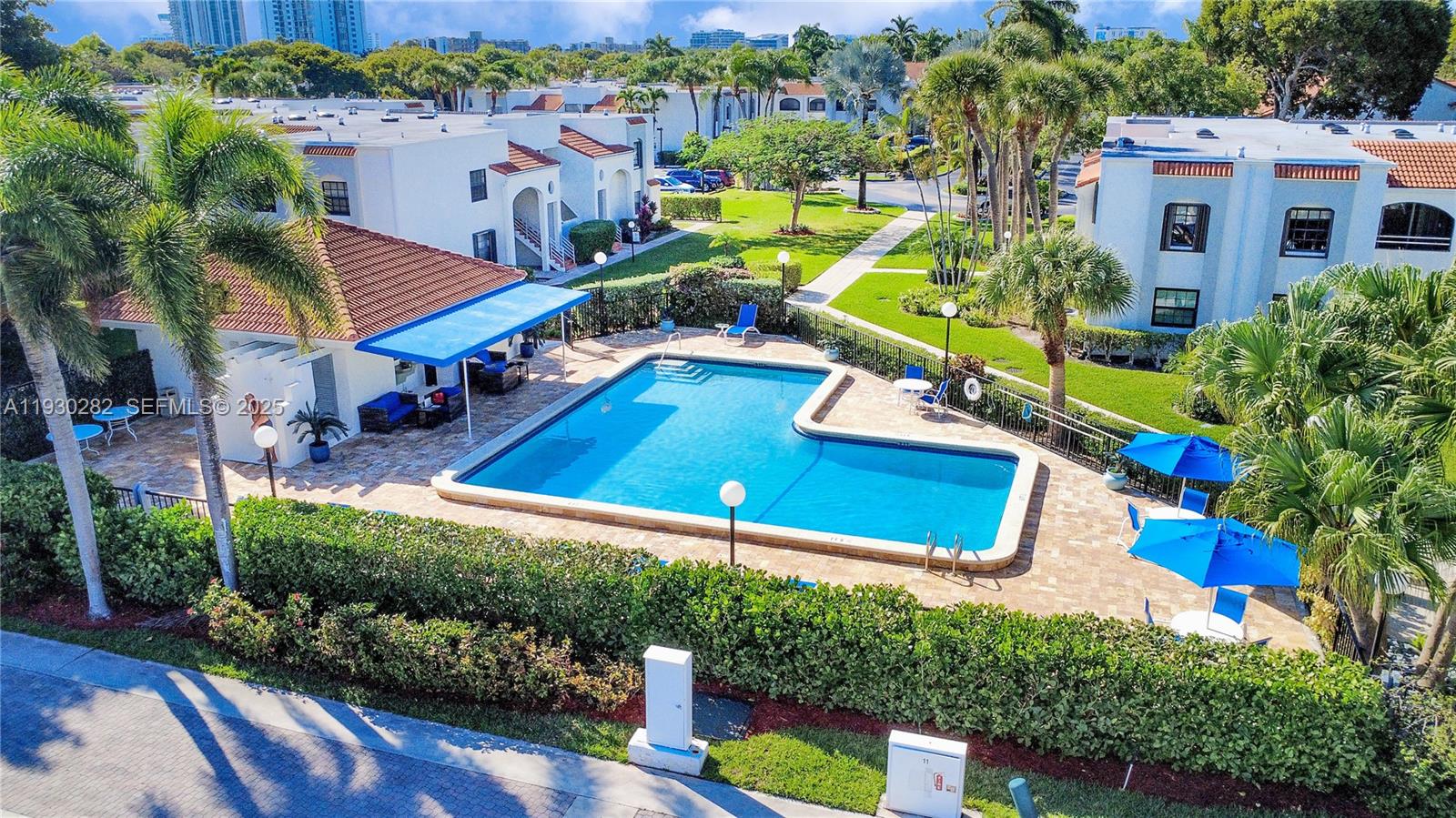 3553 Magellan Cir #317-1 Aventura, FL 33180