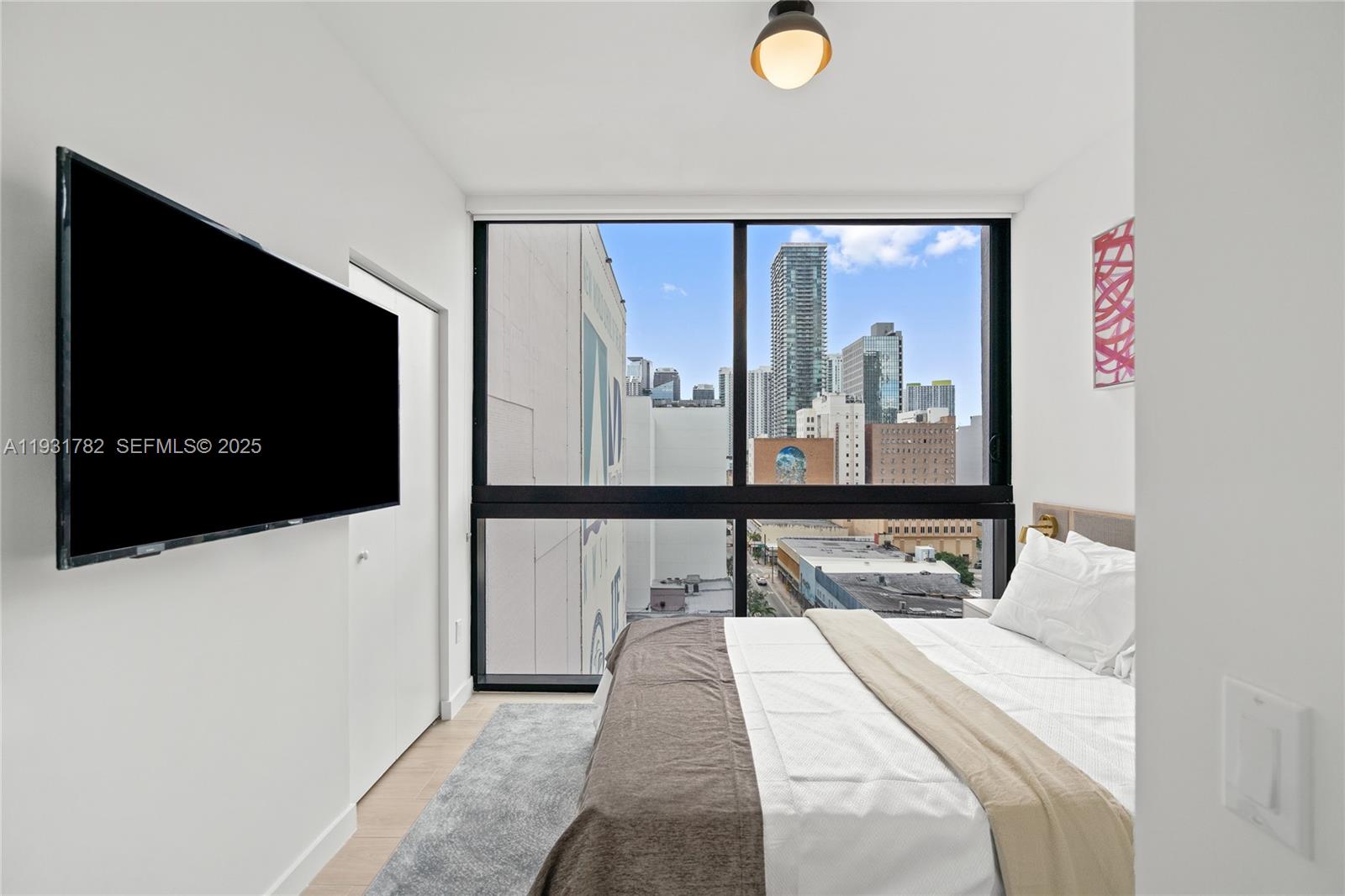 225 N Miami Ave #1012 Miami, FL 33132