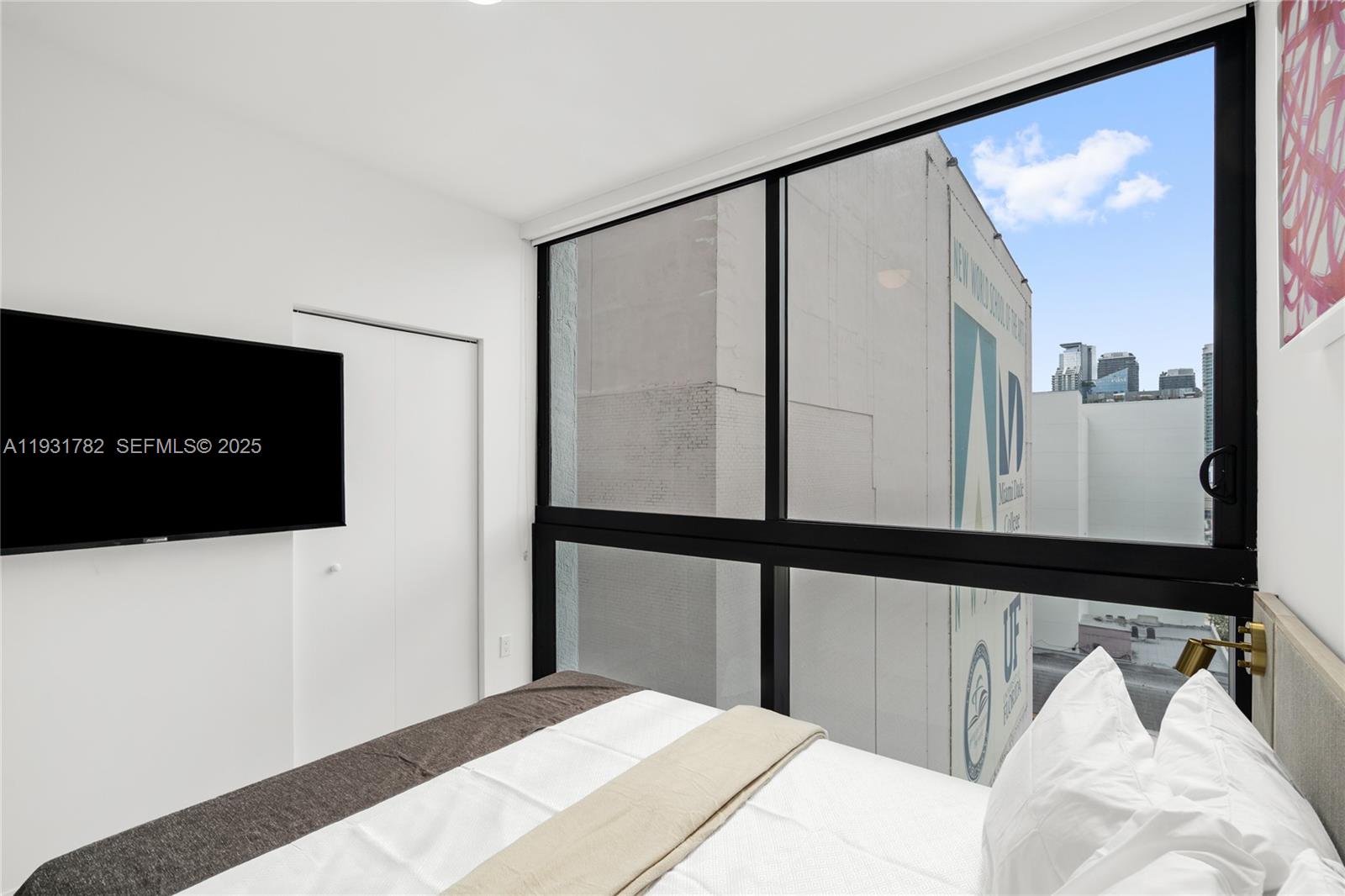 225 N Miami Ave #1012 Miami, FL 33132