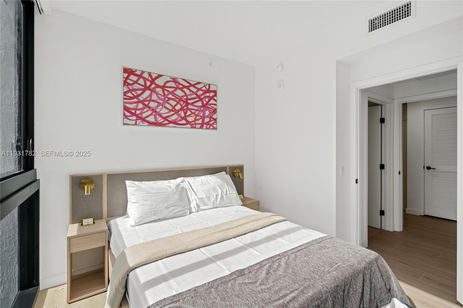 225 N Miami Ave #1012 Miami, FL 33132