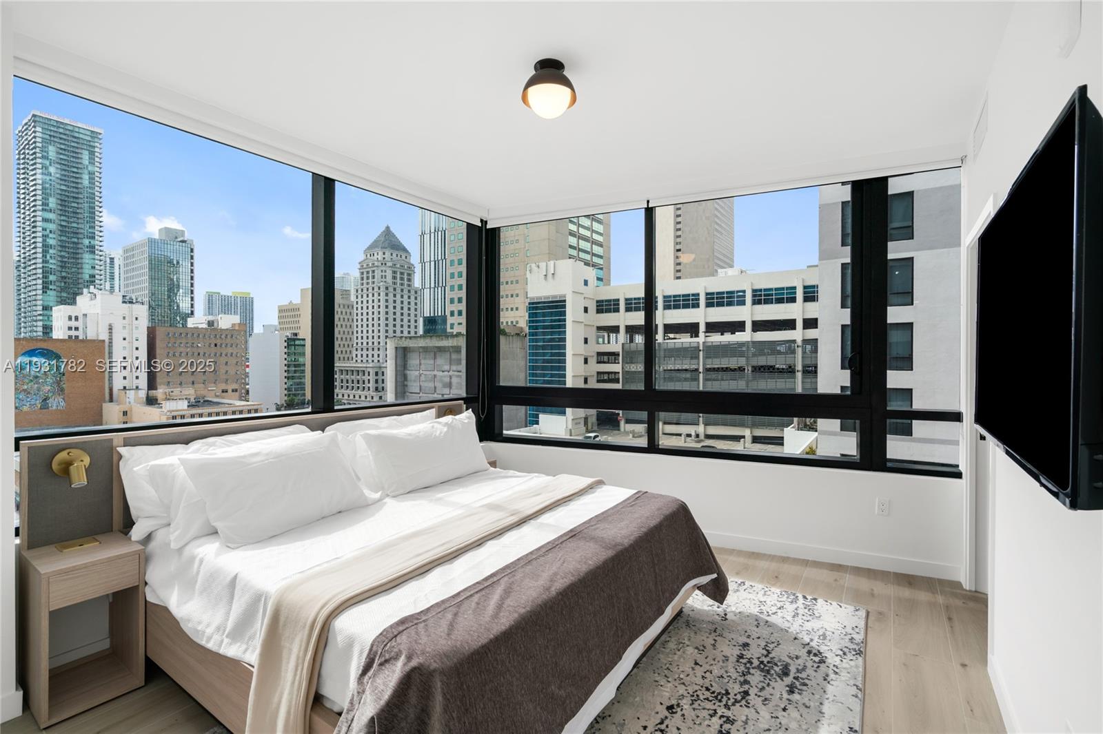 225 N Miami Ave #1012 Miami, FL 33132