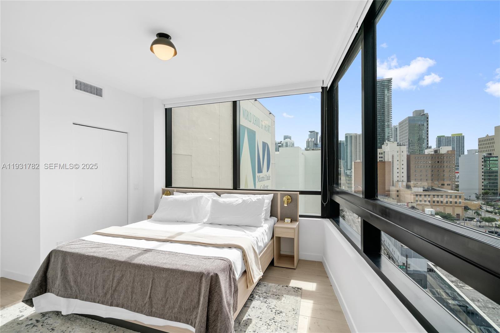 225 N Miami Ave #1012 Miami, FL 33132