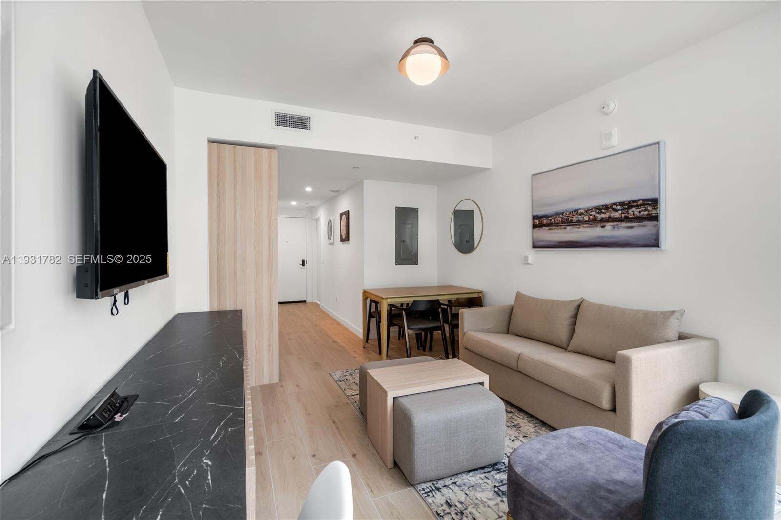 225 N Miami Ave #1012 Miami, FL 33132