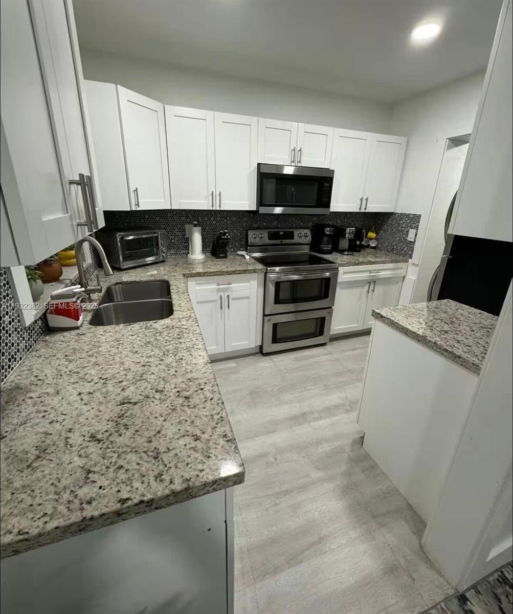 111 NW 39th Ave Miami, FL 33126