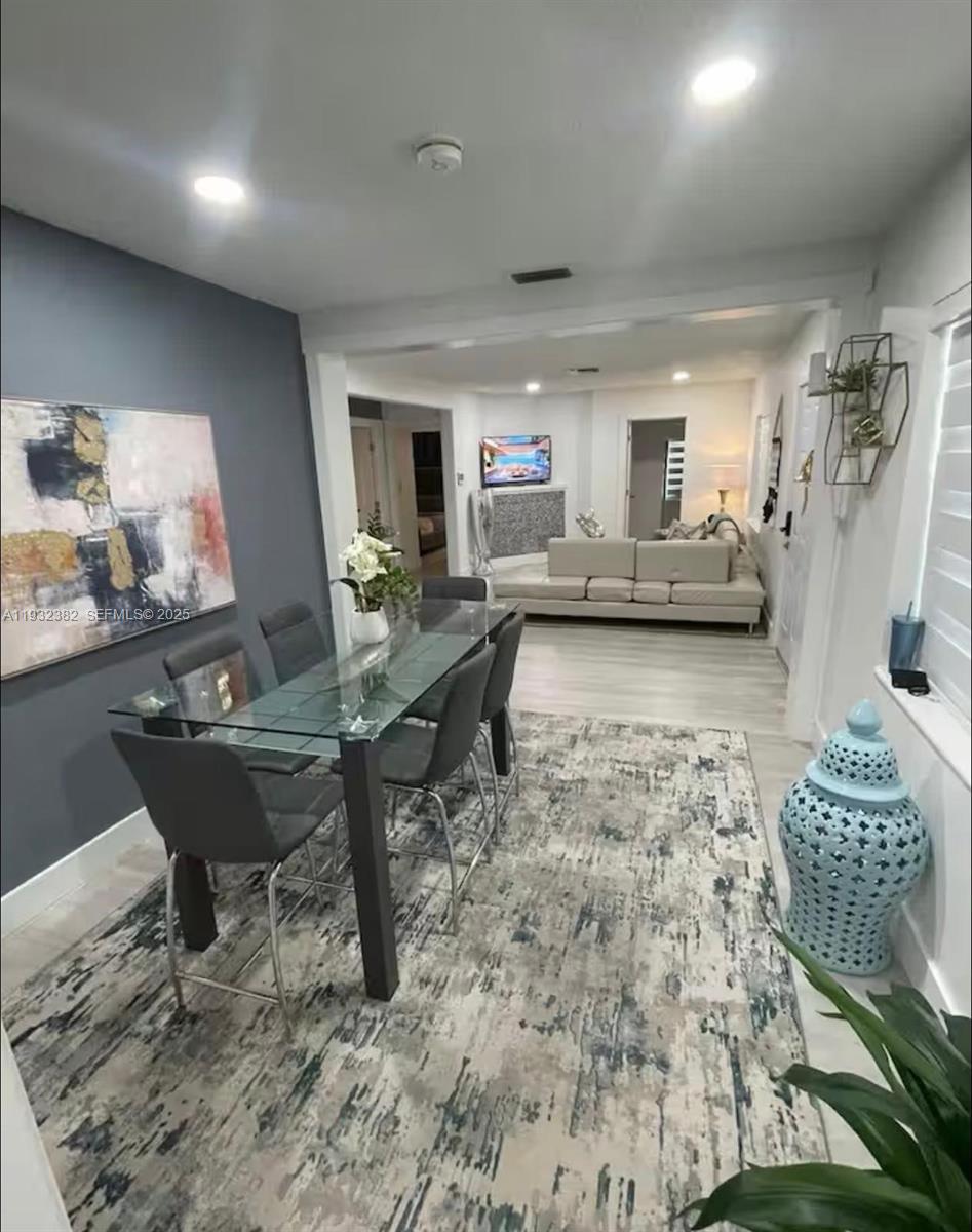 111 NW 39th Ave Miami, FL 33126