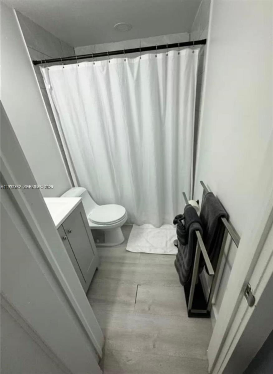 111 NW 39th Ave Miami, FL 33126