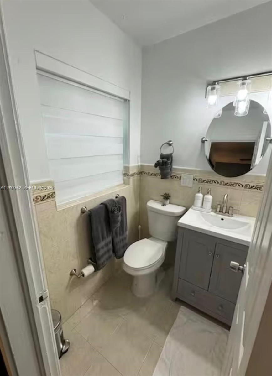 111 NW 39th Ave Miami, FL 33126