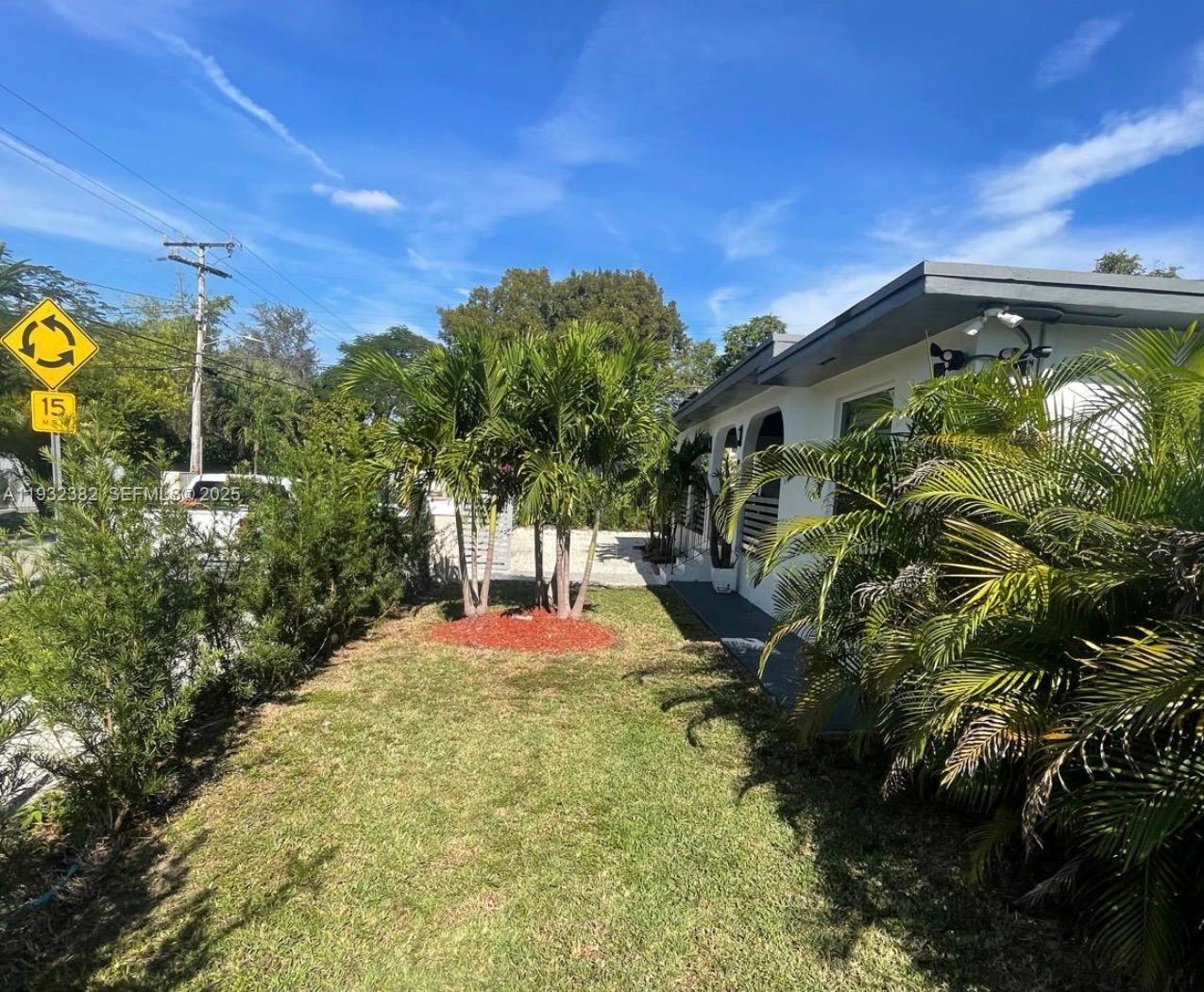 111 NW 39th Ave Miami, FL 33126