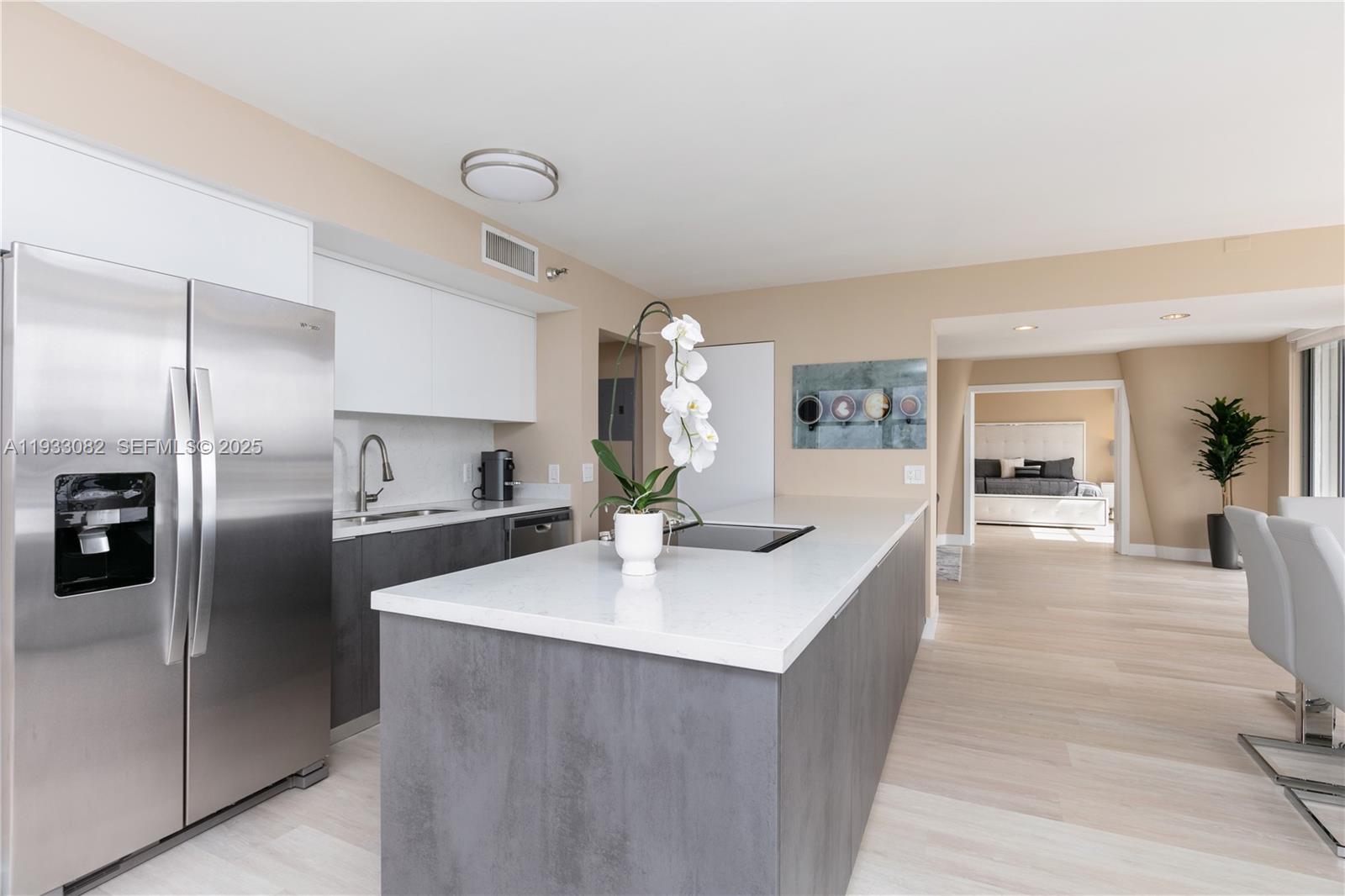 3500 Mystic Pointe Dr #2603 Aventura, FL 33180