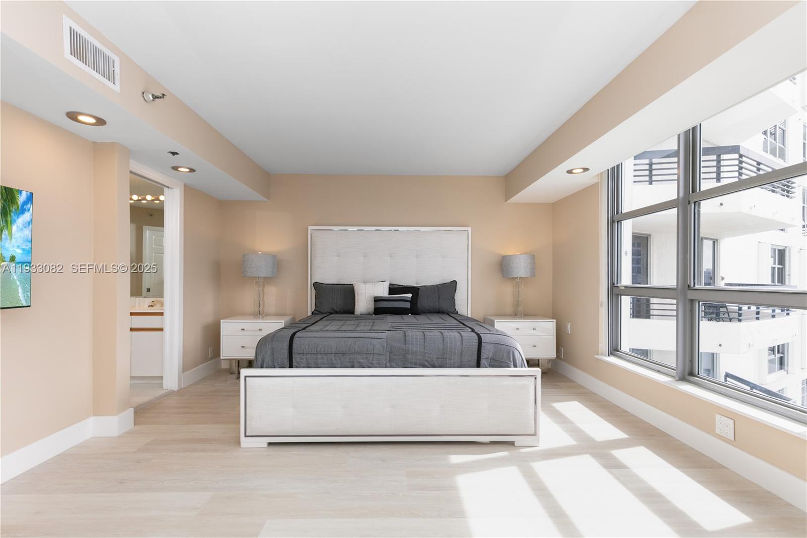 3500 Mystic Pointe Dr #2603 Aventura, FL 33180