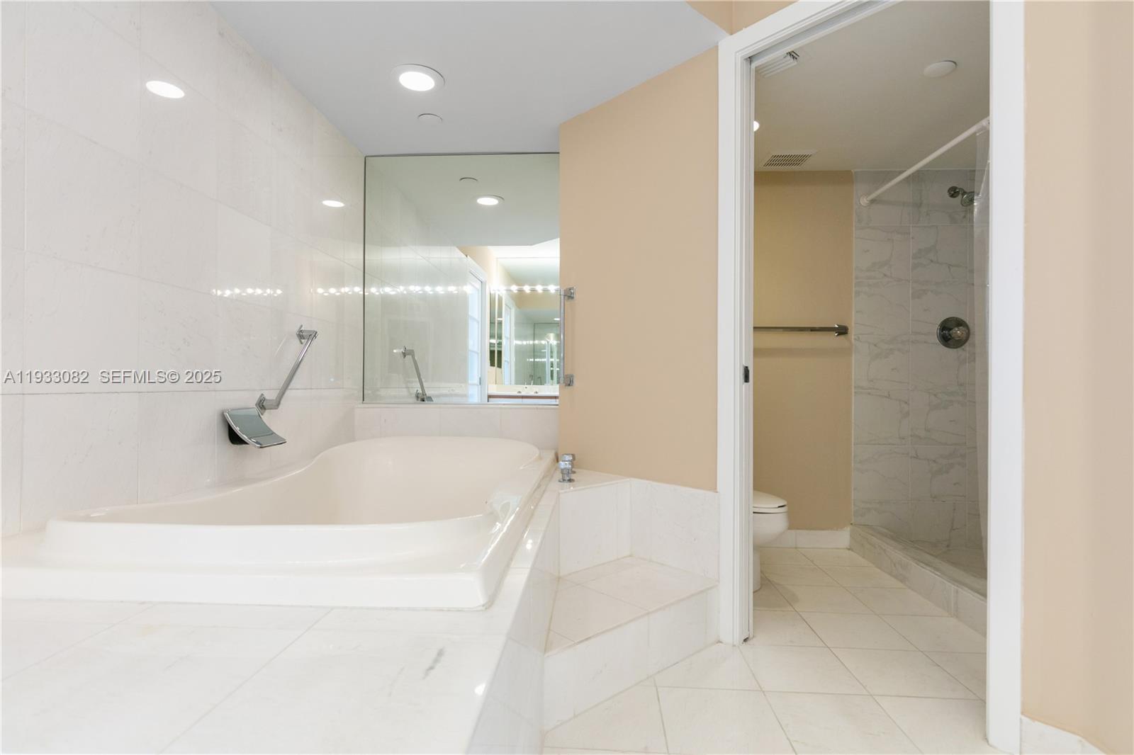 3500 Mystic Pointe Dr #2603 Aventura, FL 33180