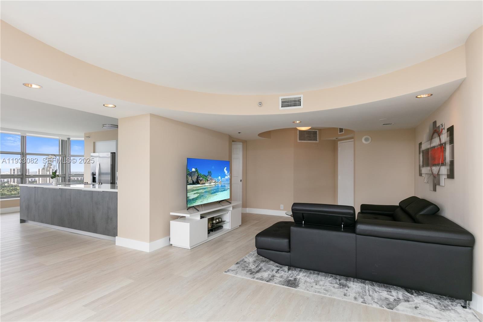 3500 Mystic Pointe Dr #2603 Aventura, FL 33180