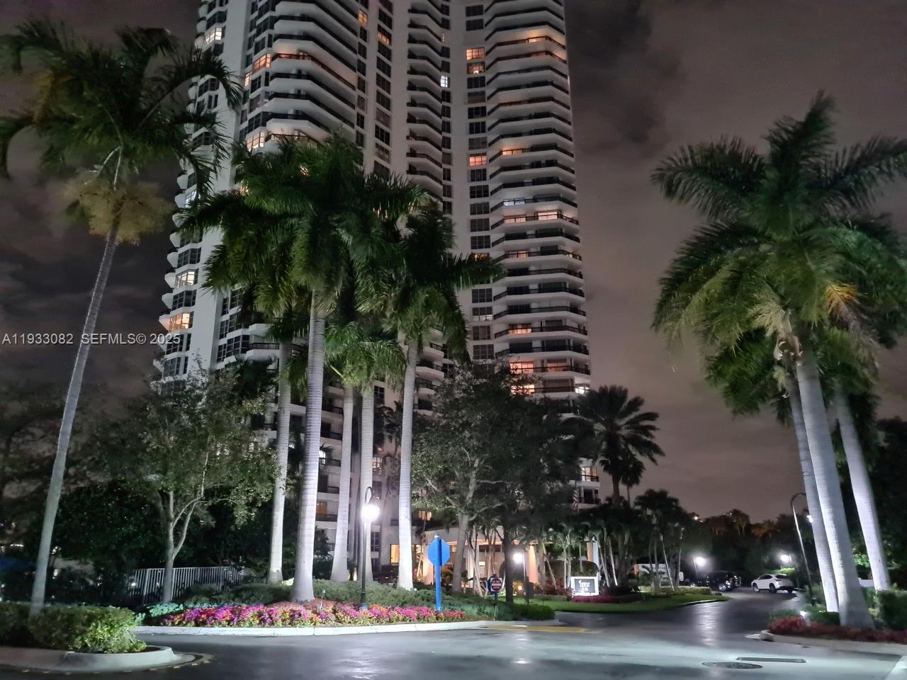 3500 Mystic Pointe Dr #2603 Aventura, FL 33180