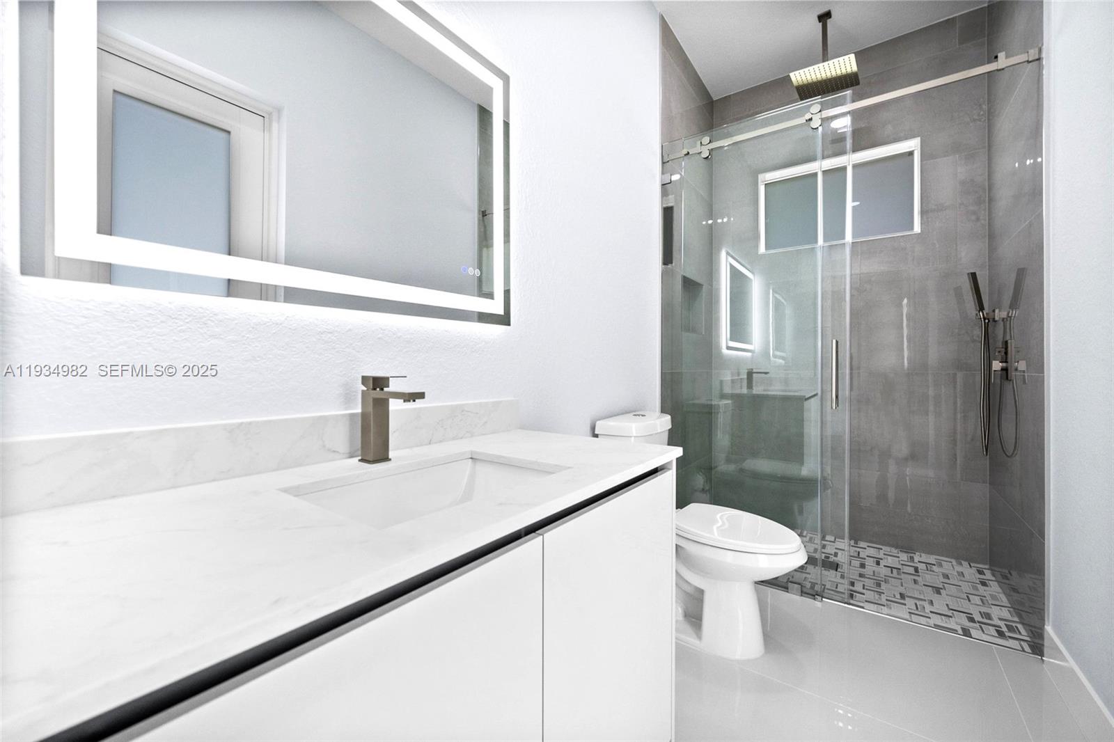 3390 27th Ave Ne Naples, FL 34120