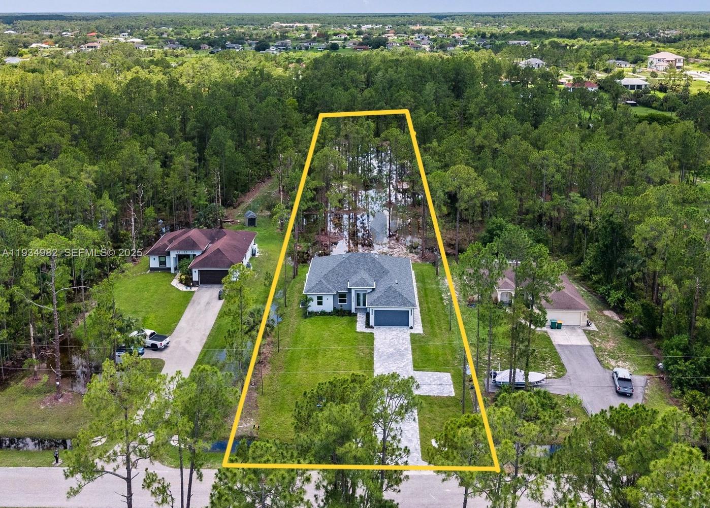 3390 27th Ave Ne Naples, FL 34120