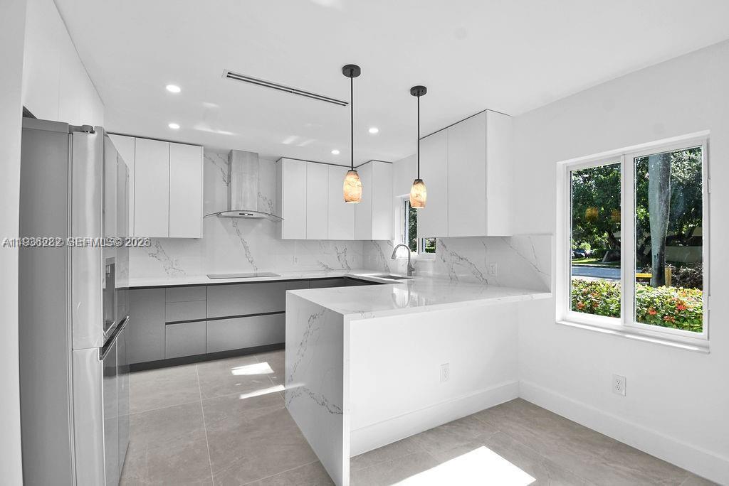 7902 SW 67th Ave South Miami, FL 33143