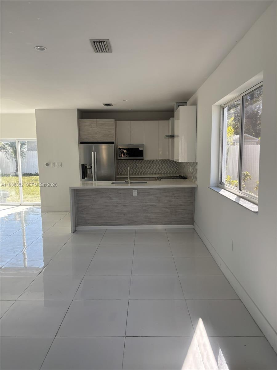 Undisclosed Address Miami, FL 33147