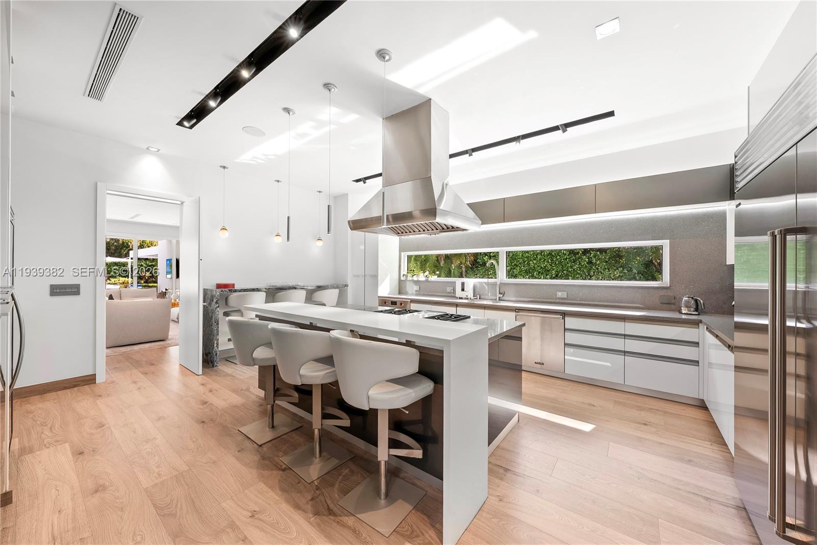 7218 SW 102nd St Pinecrest, FL 33156