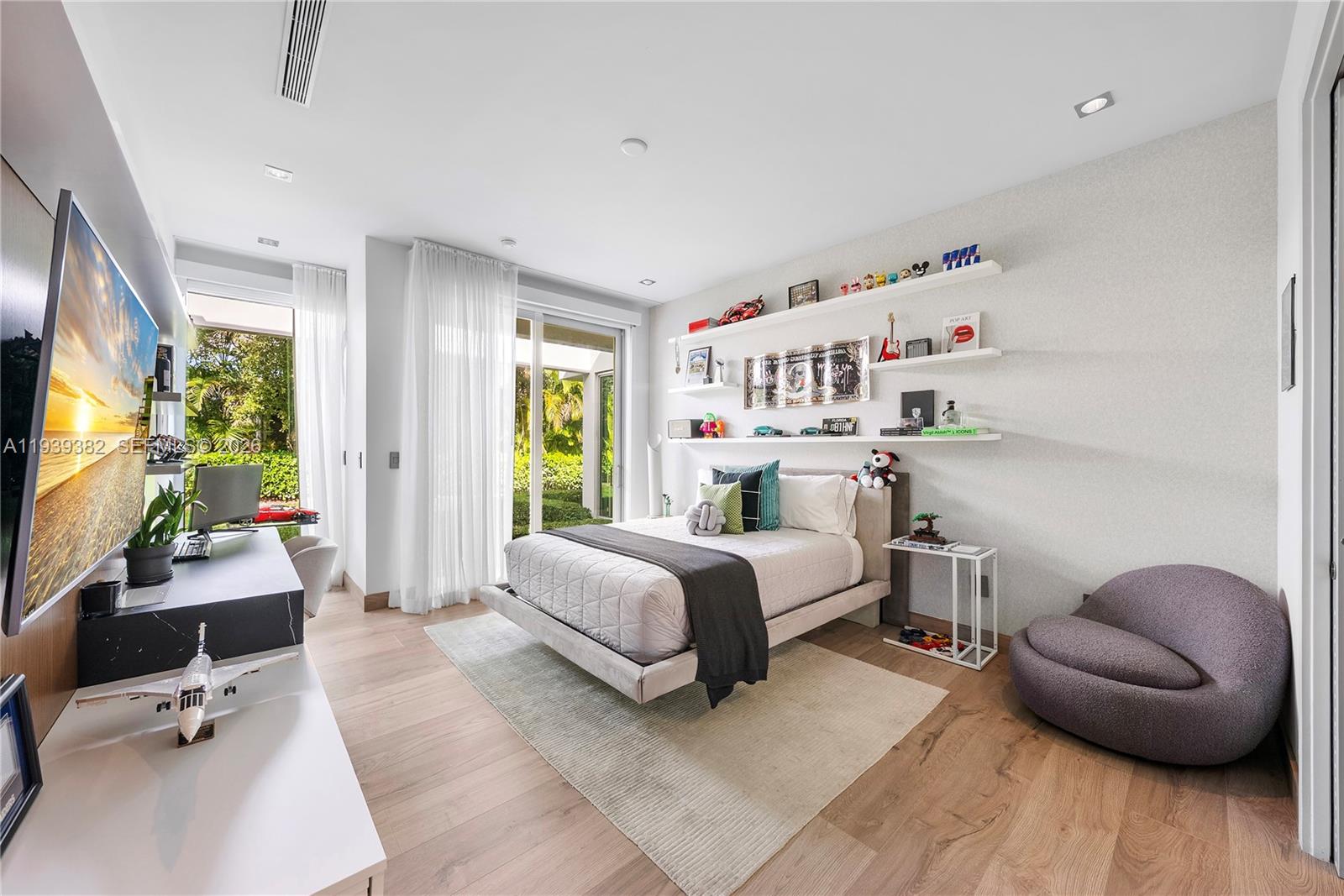 7218 SW 102nd St Pinecrest, FL 33156