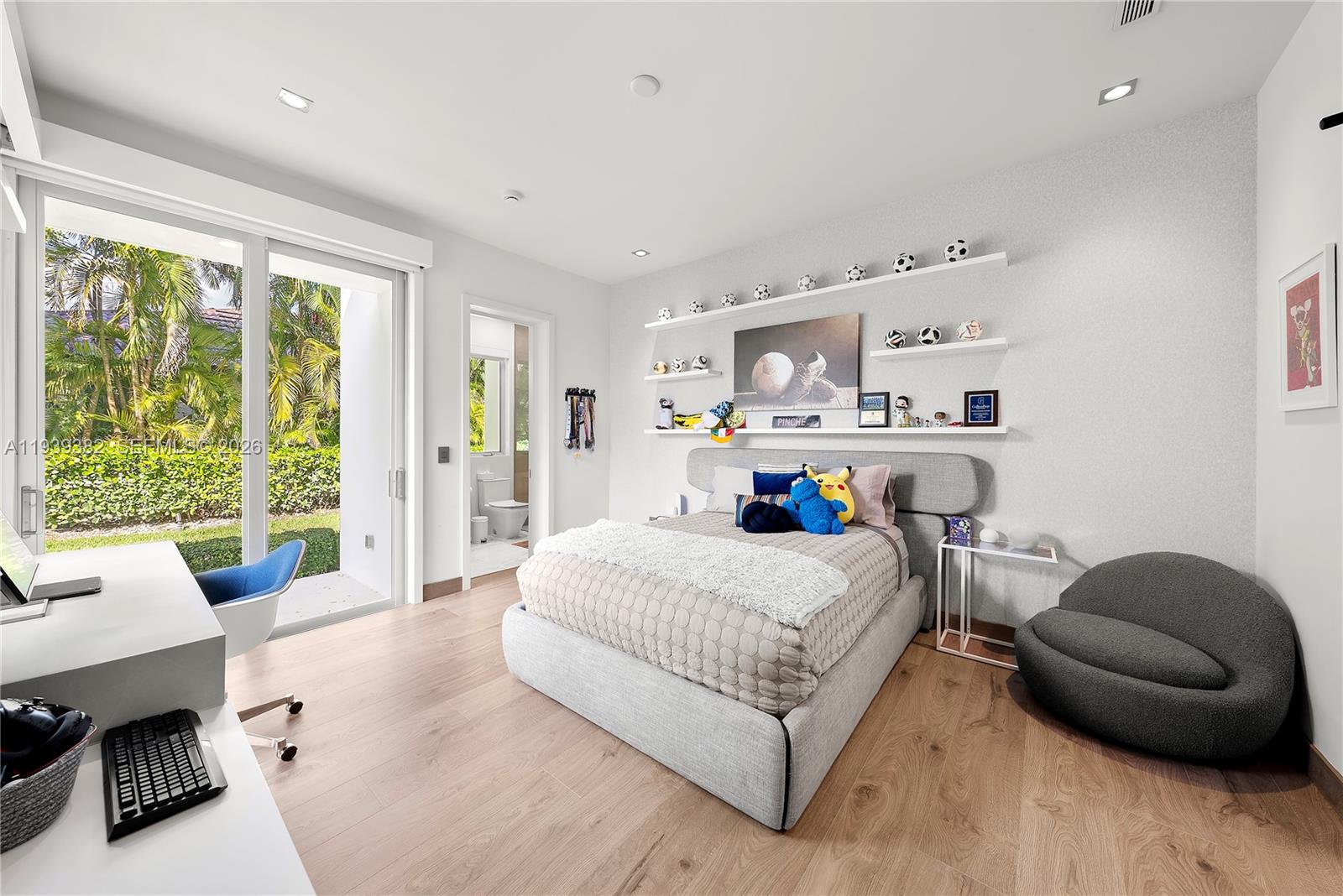 7218 SW 102nd St Pinecrest, FL 33156