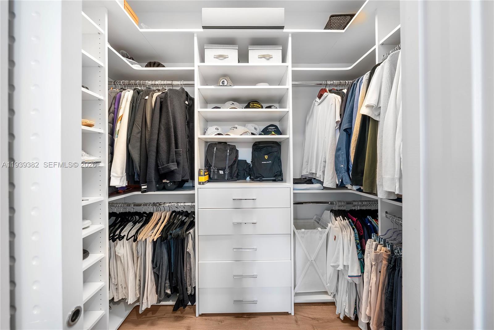 7218 SW 102nd St Pinecrest, FL 33156