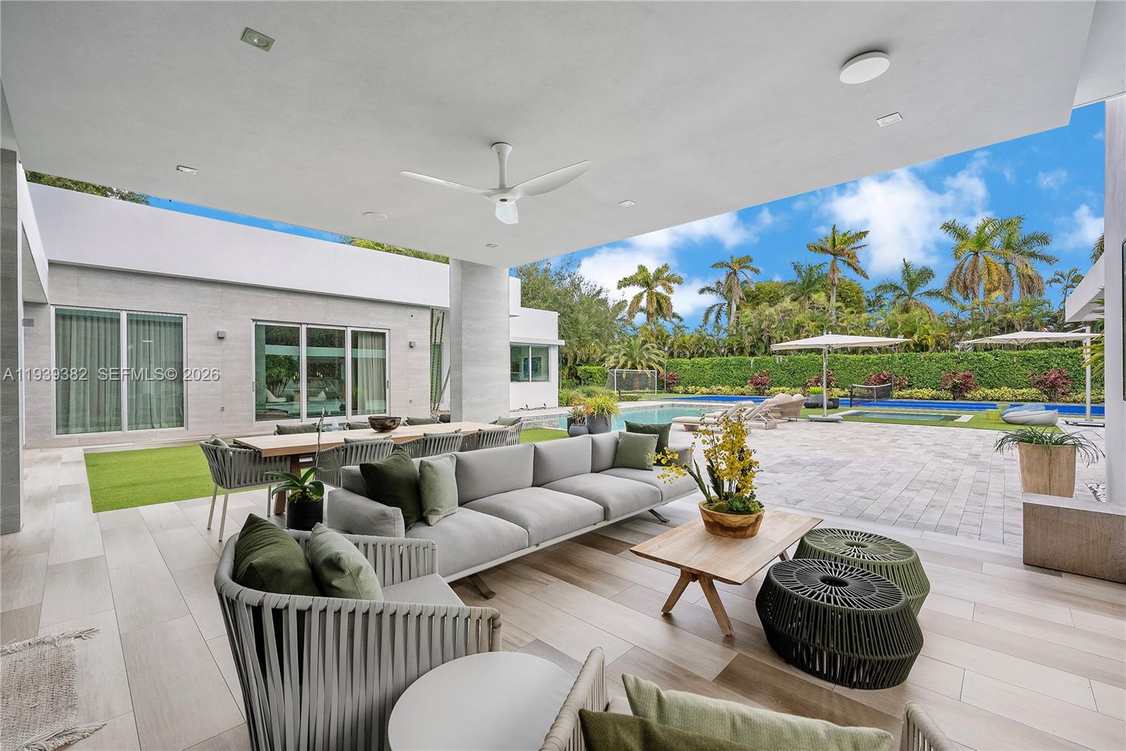 7218 SW 102nd St Pinecrest, FL 33156