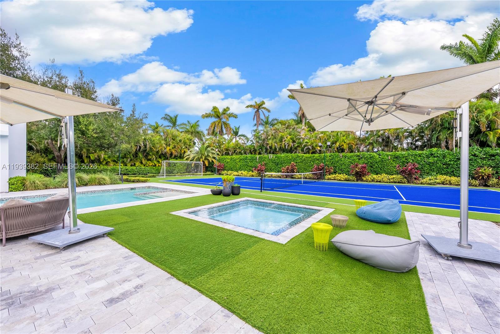 7218 SW 102nd St Pinecrest, FL 33156