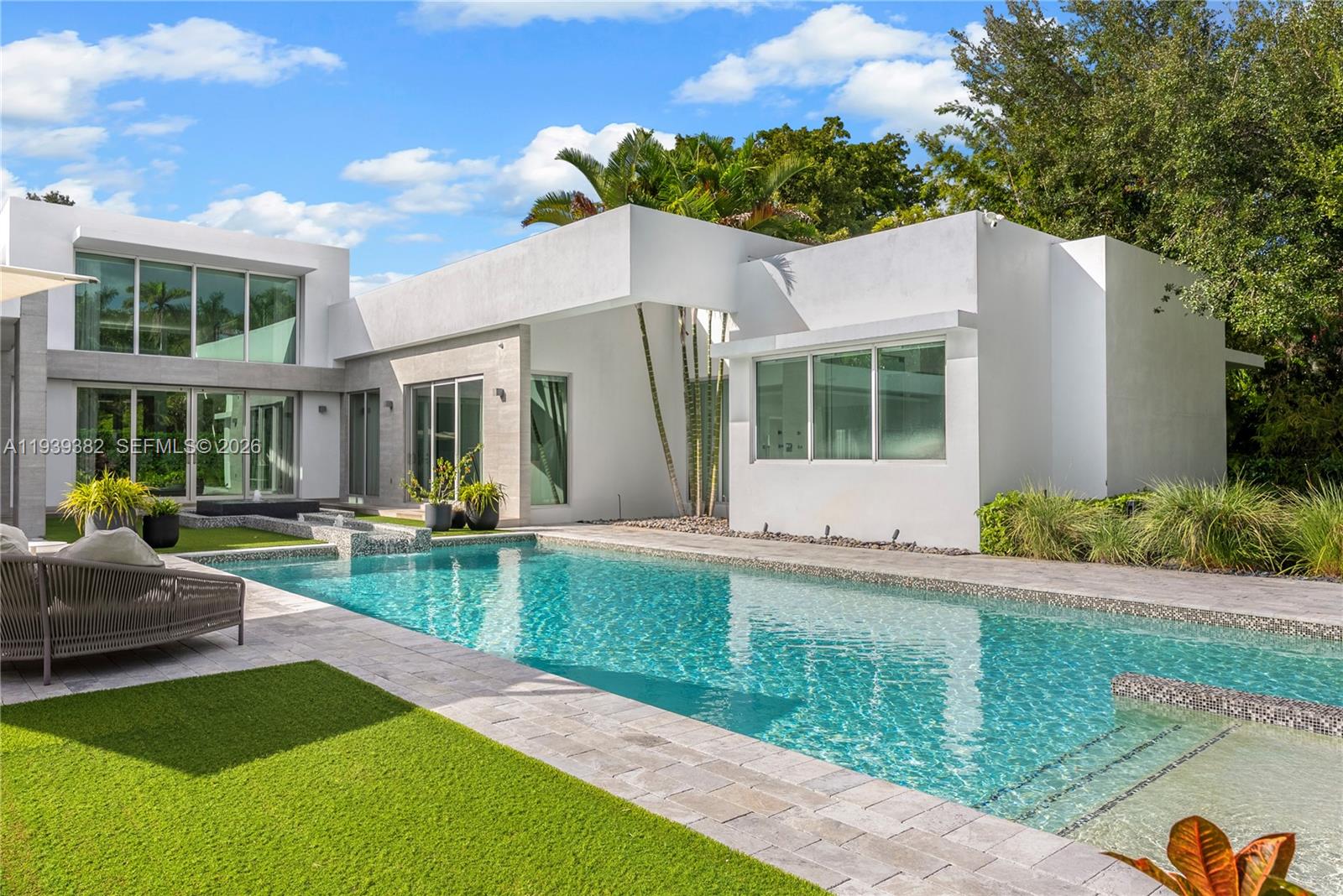 7218 SW 102nd St Pinecrest, FL 33156