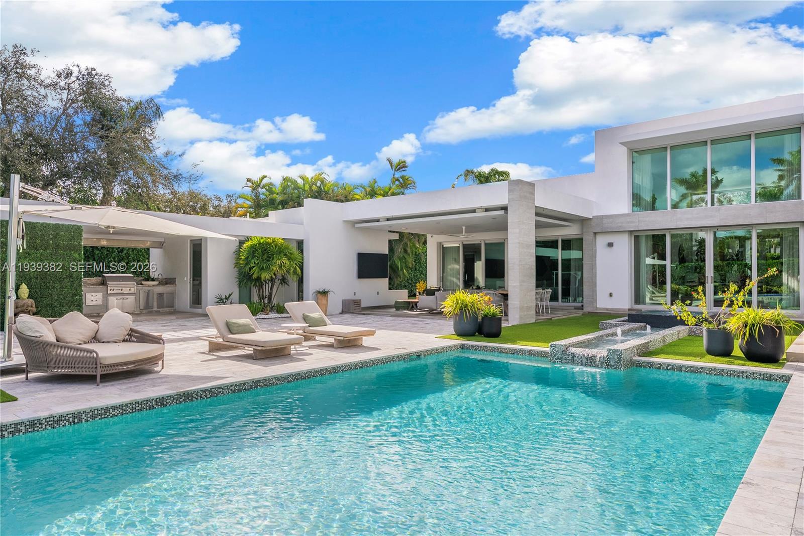 7218 SW 102nd St Pinecrest, FL 33156