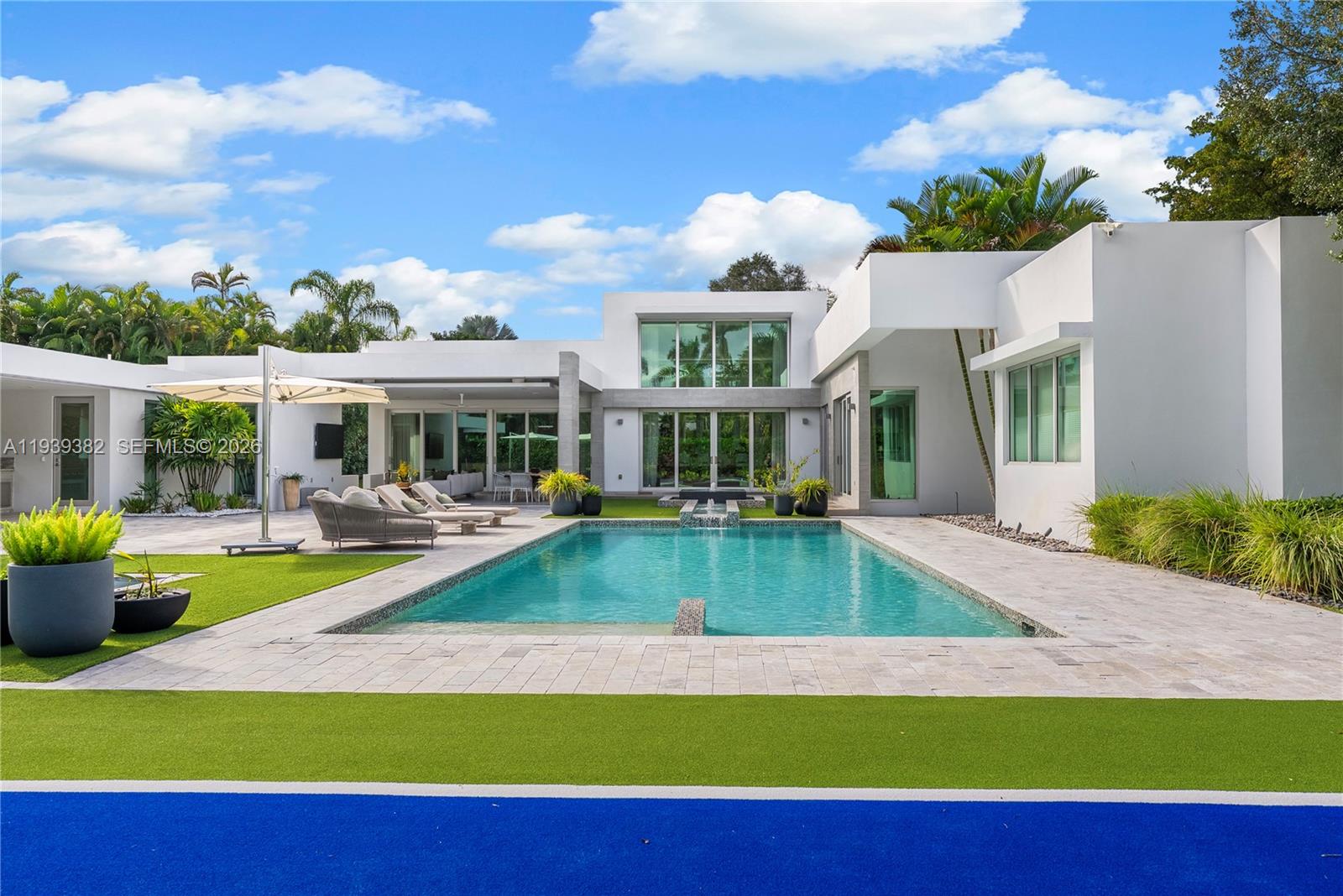 7218 SW 102nd St Pinecrest, FL 33156