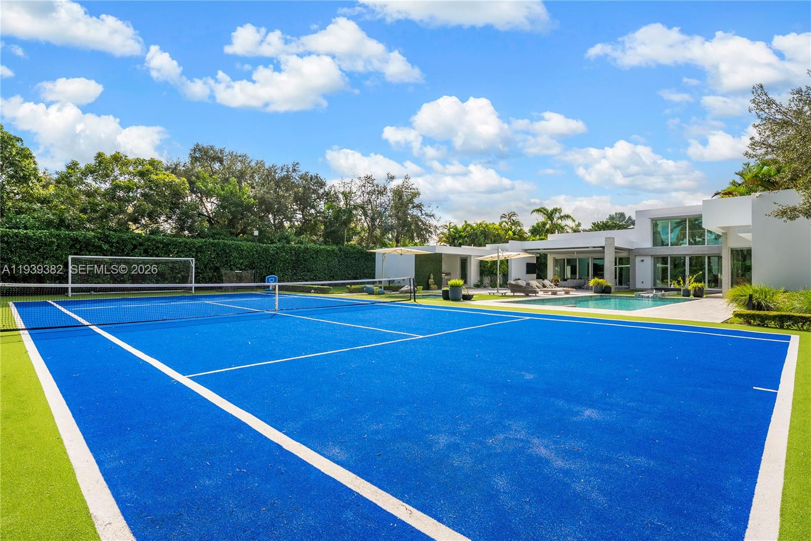 7218 SW 102nd St Pinecrest, FL 33156