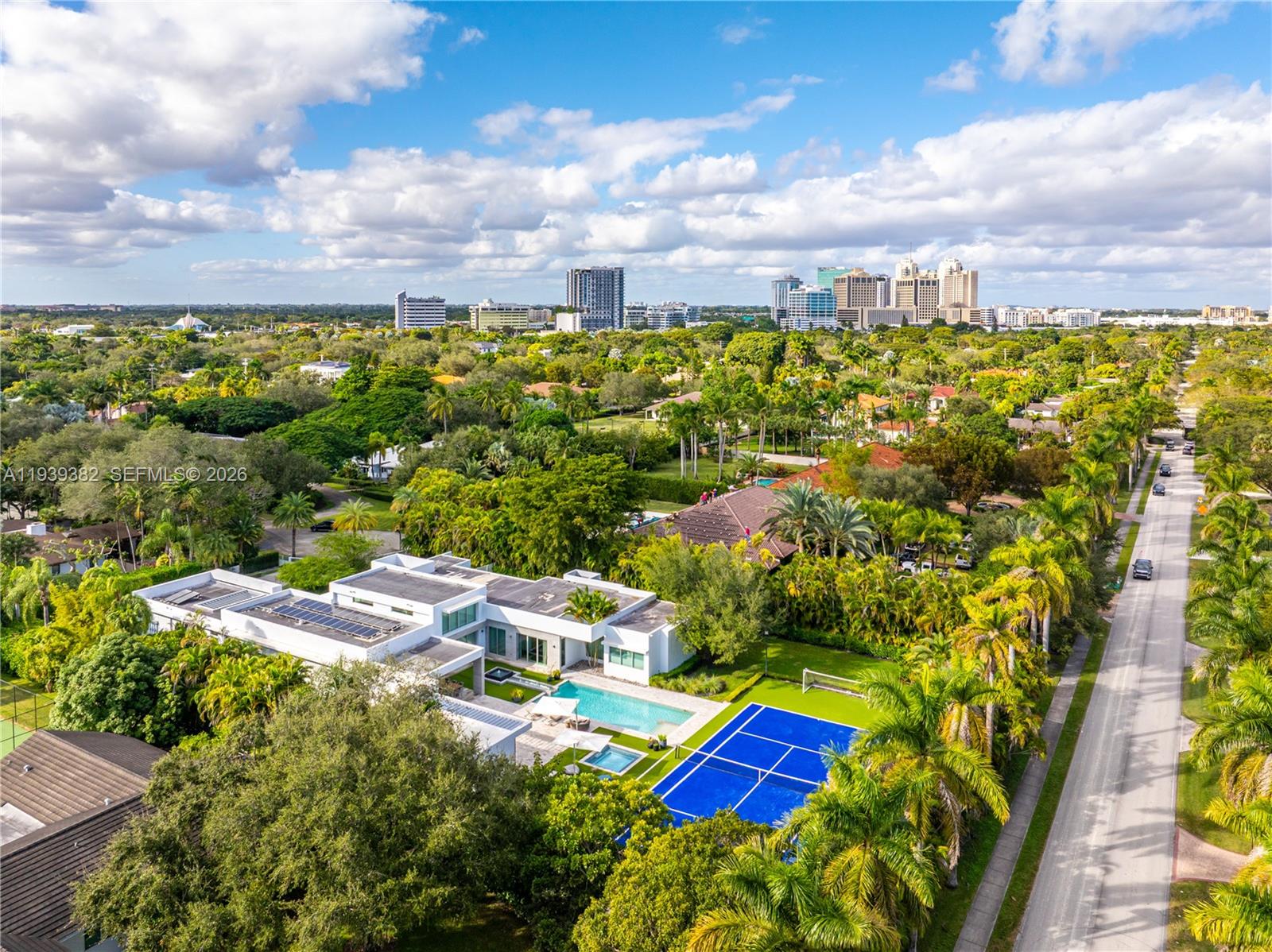 7218 SW 102nd St Pinecrest, FL 33156