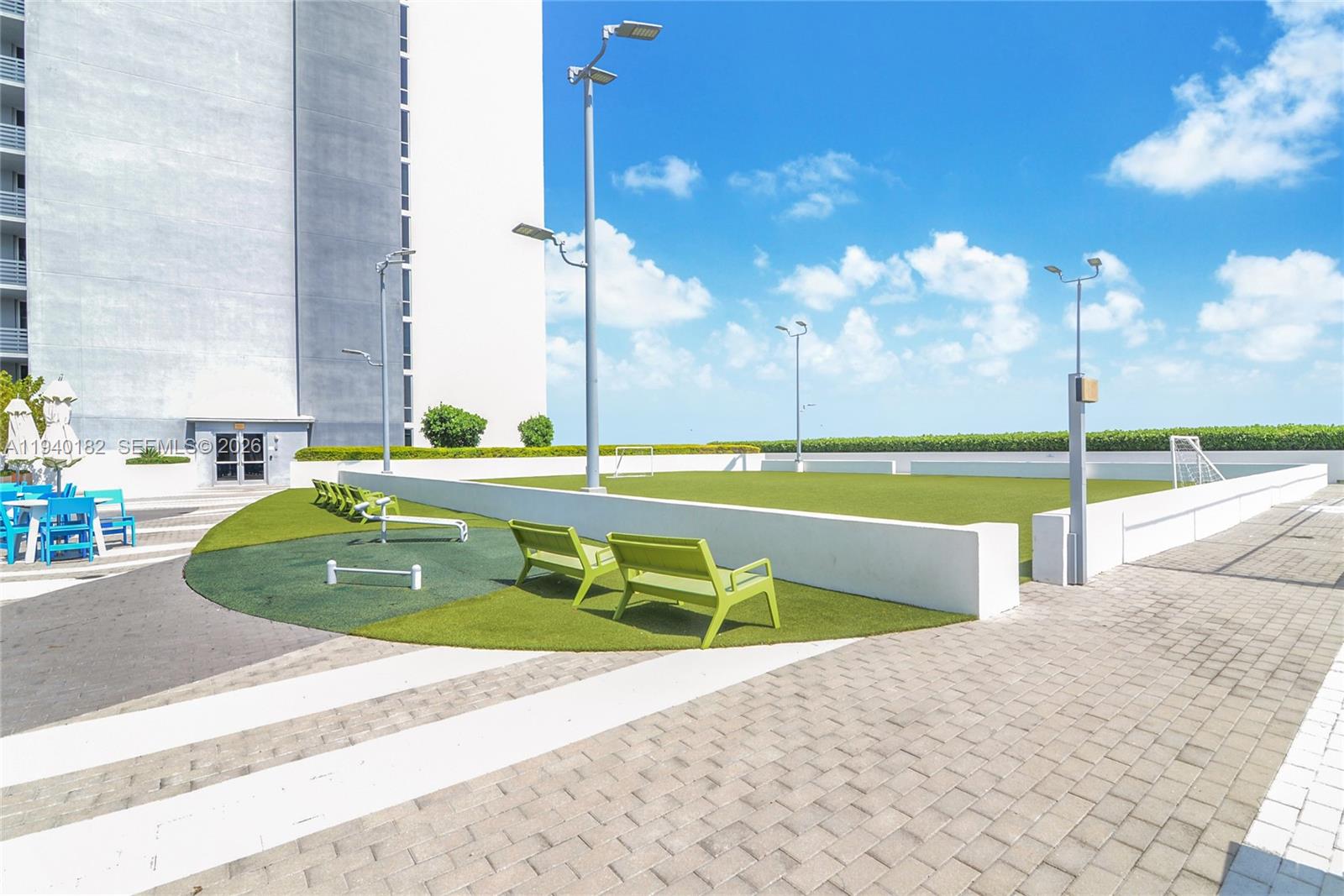 16385 Biscayne Blvd #2017 North Miami Beach, FL 33160