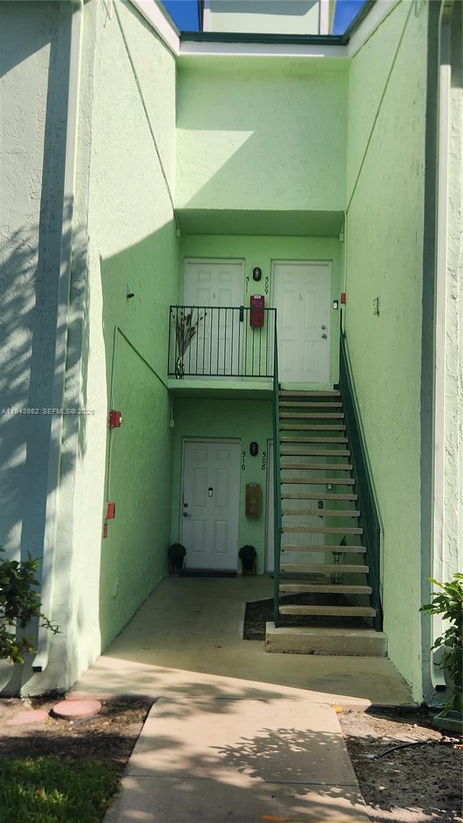 4086 N Pine Is Rd #510