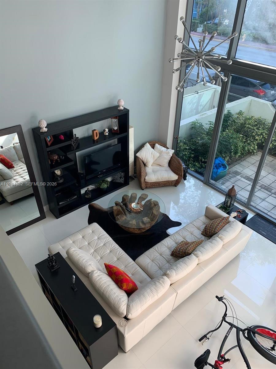 6000 Collins Ave Unit 136th Miami Beach, FL 33140