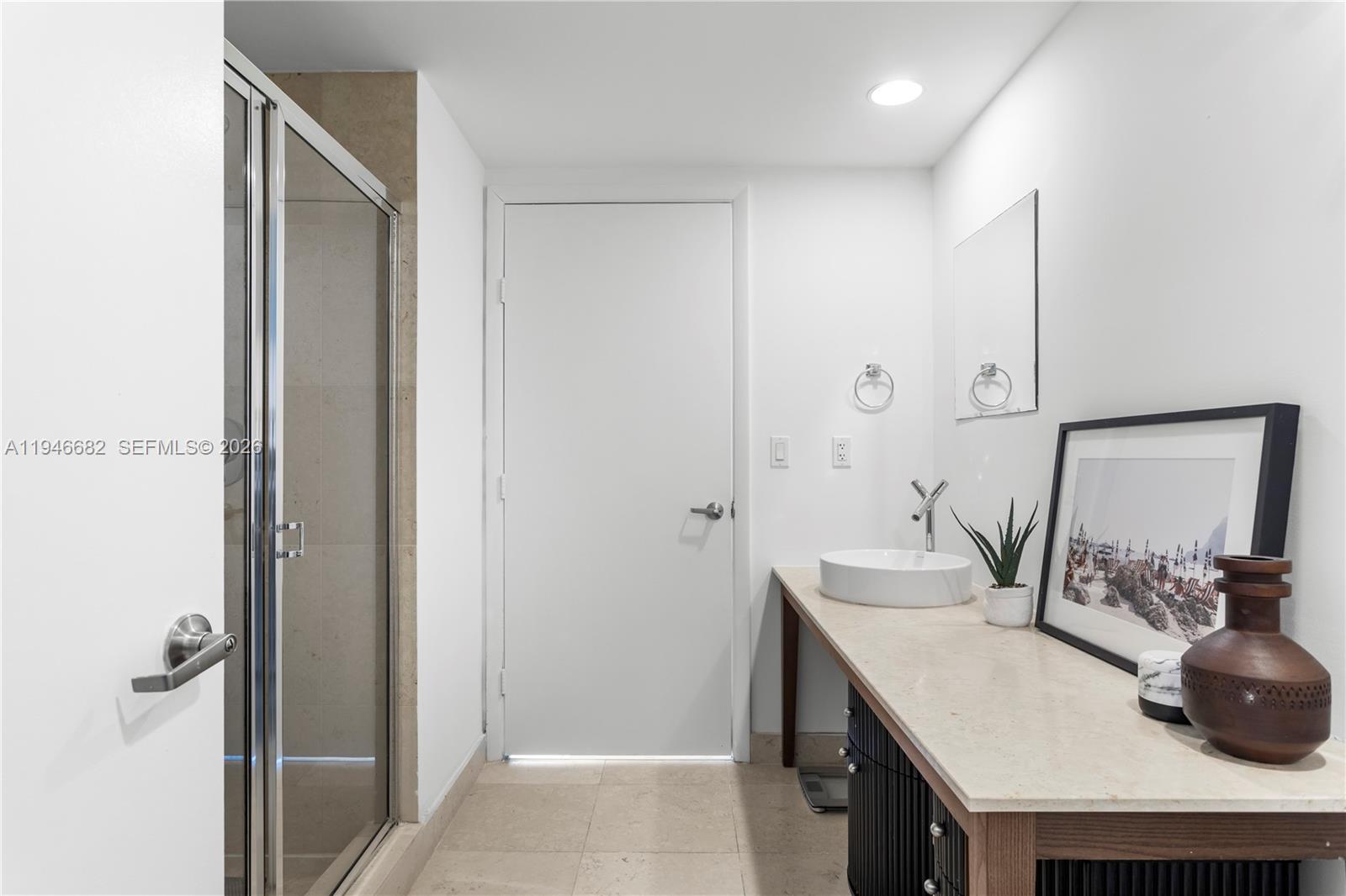 image Icon Brickell I14