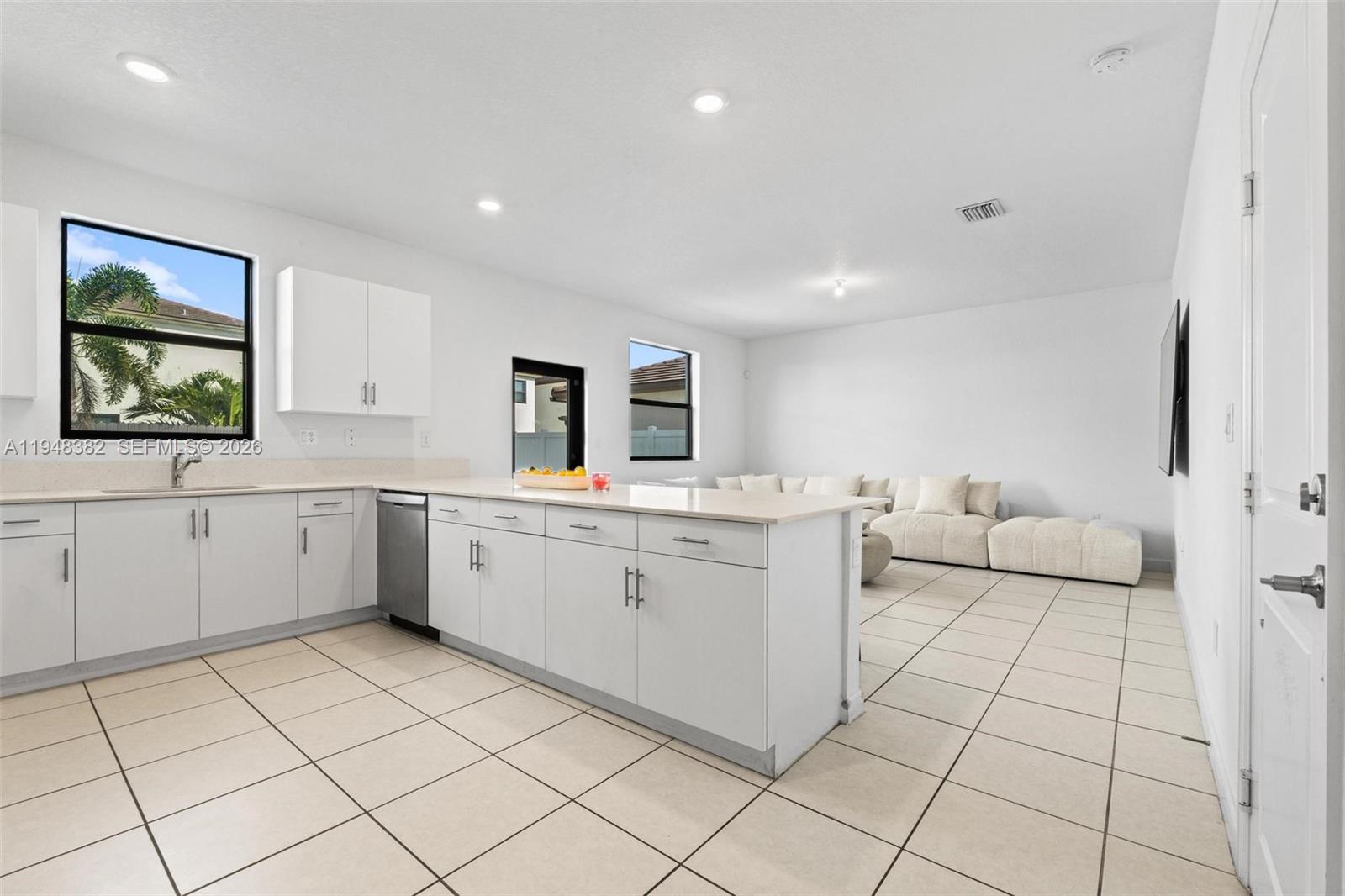 12927 SW 229th Ter Miami, FL 33170