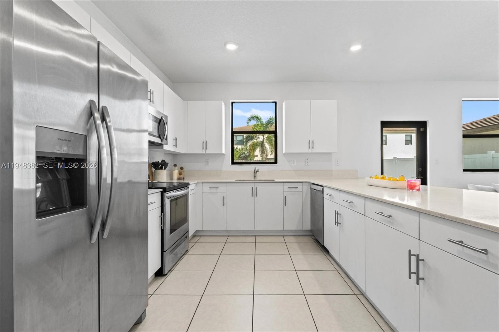 12927 SW 229th Ter Miami, FL 33170