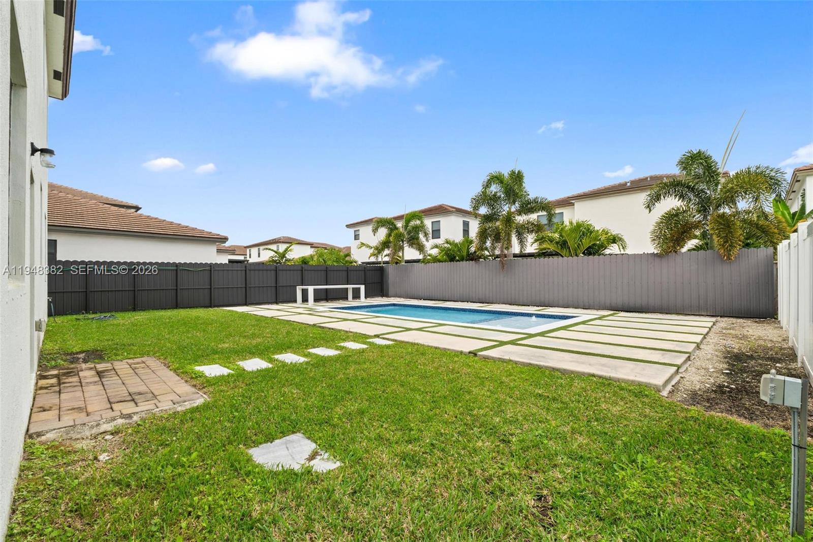 12927 SW 229th Ter Miami, FL 33170