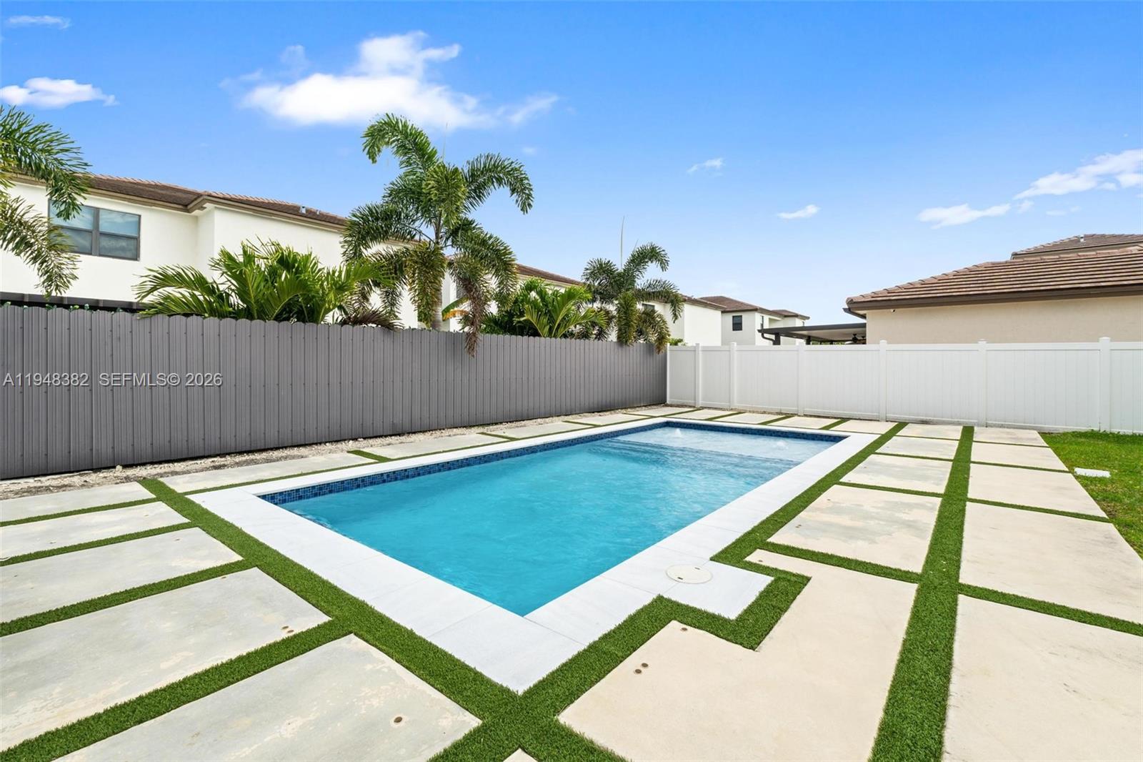 12927 SW 229th Ter Miami, FL 33170