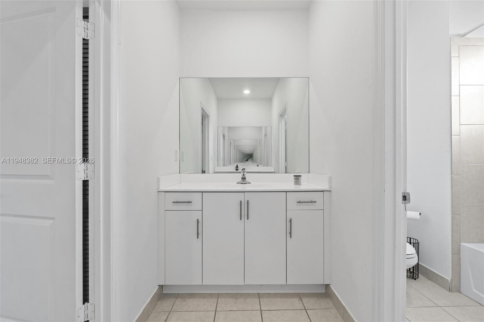 12927 SW 229th Ter Miami, FL 33170